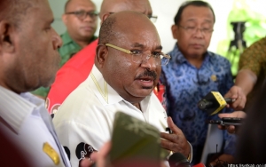 Datangi Asrama Mahasiswa, Gubernur Papua Justru Ditolak