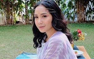 Nagita Pakai Jeans Robek dan Kemeja Murah 'Rakyat Jelata' Dipuji Mirip Model Kelas Dunia
