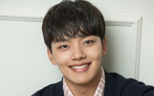 Yeo Jin Goo Ditembak Teman Sekampus di Depan Publik