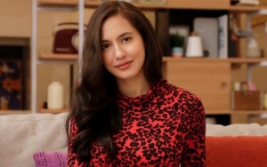 Pevita Pearce Kepergok Gandengan Dengan Pria Misterius, Ariel NOAH Sudah Tersingkir?