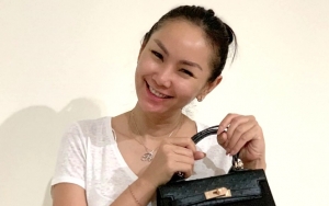 Kalina Oktarani Pamer Foto Terbaring Lemah Dengan Tangan Terpasang Infus, Sakit Apa?