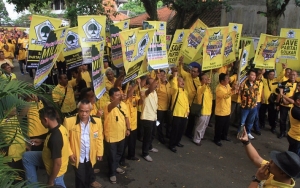 Duga Ada Penyimpangan, Kader Golkar Ajukan Mosi Tak Percaya Pada Ketum