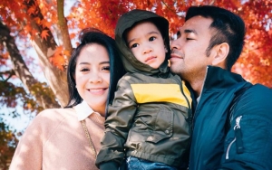  Raffi Ahmad Puji Rafathar Bisa Pakai Sepatu Sendiri, Netter Malah Salfok Ke Nagita Bikin Silau