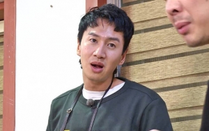 Lee Kwang Soo Jadi Super Tegang Saat Ditanya tentang Pacarnya di 'Running Man'