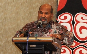 Gubernur Papua Ingatkan Aparat Agar Tidak Melakukan Tindak Kekerasan Pada Warga Yang Demo