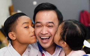 Betrand Peto Sukses Bikin Netter Terharu Usai Kedapatan Peluk Manja Ruben Onsu 