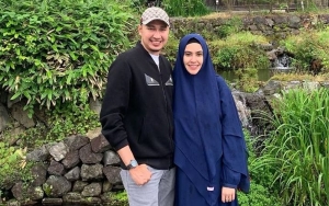 Sempat Dilarang, Kartika Putri Bagikan Foto Maternity Bertabur Buah Lemon Hasil Jepretan Suami