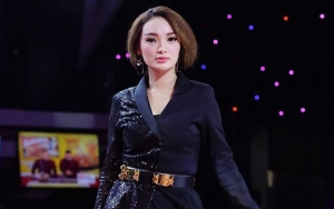 Zaskia Gotik Dipuji Sebagai Penyanyi Dangdut Elegan Usai Pamer Foto Liburan Mewah