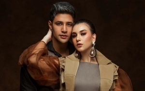  Ammar Zoni Dikritik Soal Adat Ketimuran Saat Ngaku Miskin Ciumi Irish Bella