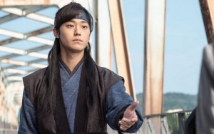 Ini Alasan Lee Do Hyun Jadi Kunang-Kunang Selama Ribuan Tahun di 'Hotel Del Luna'