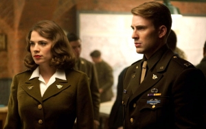 Peggy Carter Tahu Captain America Pernah Cium Keponakannya di 'Civil War'