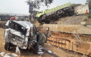 Sebabkan 8 Nyawa Melayang, Polisi Tetapkan 2 Sopir Truk Tersangka Kecelakaan Tol Cipularang