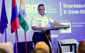 Anies Baswedan Ingin Sediakan Perpustakaan Di Setiap Stasiun MRT