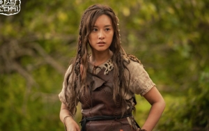 Kim Ji Won Secantik Ratu di Poster 'Arthdal Chronicles', Gaun Elegan Banjir Komentar Kocak