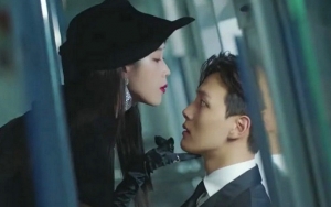 Adegan IU - Yeo Jin Goo Saling Pegang Pipi di 'Hotel Del Luna' Kembali Dirilis, Fans Gagal Move On