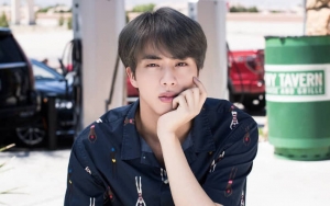 Tak Cuma Tambah Apartemen, Jin BTS Beli Mobil Sport Lamborghini 7,3 Miliar