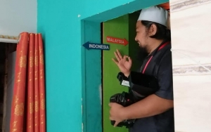 Viral Rumah di Garis Batas Indonesia-Malaysia, Warganet: Tiap Hari Bolak-Balik LN Tapi Nggak Sombong