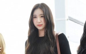 Reaksi Imut Chaeyeon IZ*ONE Saat Tak Sengaja Temukan Uang di Kantong