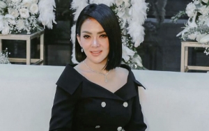 Syahrini Beri Jawaban Misterius, Pamer Lekuk Tubuh Pasca Jadi 'Bumil'