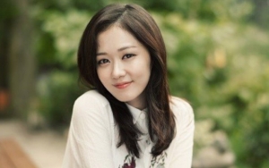 Jang Nara Tampil Berkarisma Sebagai Wanita Karir Di Drama Terbarunya 'VIP'