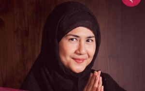 Ria Irawan Berjuang Lawan Kanker Hingga Tumor Otak, Presiden Jokowi Kirim Karangan Bunga