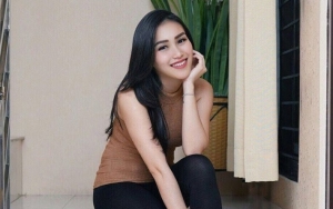 Ayu Ting Ting Tuai Kritikan Usai Pamer Konsumsi Minuman Mahal Khas Timur Tengah