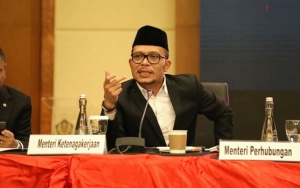 Menaker Hanif Dhakiri Klaim Impor TKA Bertujuan Undang Investor Asing