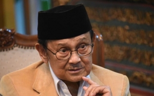 Pengakuan Penggali Kubur BJ Habibie: Tanahnya Lembut dan Gampang