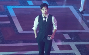 Agensi Rilis Visual Menakjubkan Kim Soo Hyun Saat Jadi Bos Baru di 'Hotel Del Luna'