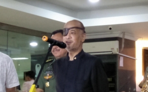 Putra Sulung BJ Habibie Ungkap Alasan Adiknya Selalu Pakai Penutup Mata