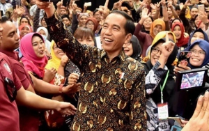Sekjen PDIP Kritik Keras Karikatur Jokowi dan Siluet Pinokio di Media Massa