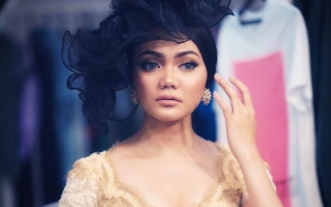 Diejek Akan Gagal Nikah Lagi, Rina Nose Jawab Santai Sindiran Netizen