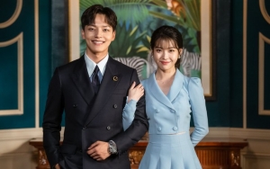 Tos Unik IU dan Yeo Jin Goo di Lokasi Syuting 'Hotel Del Luna' Jadi Perbincangan