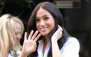Tak Sesuai Aturan Istana, Intip Deretan Gaya Kece Meghan Markle dengan Gaun Terbuka Berikut Ini
