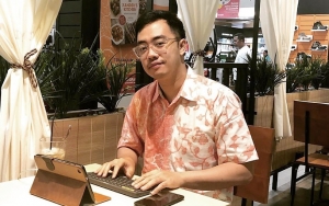 Dennis Adhiswara Akui Tak Mau Diganggu Karena Sedang Sibuk Buka Lapangan Kerja