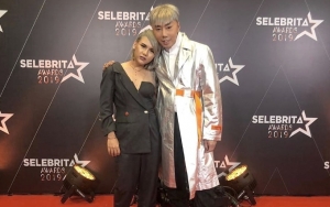 Roy Kiyoshi Mendadak Kunci Kolom Komentar Saat Pamer Kemesraan Dengan Evelin, Takut Dibully?