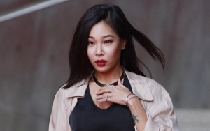 Jadi Kontroversi, Jessi Tak Terima Dibilang Cuma Pakai Celana Dalam di Bandara