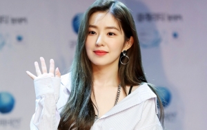 Irene Red Velvet Dandan Cupu Berkacamata Dipuji Tetap Cantik Bak Mahasiswi Pintar