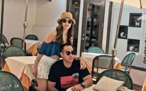 Nia Ramadhani Diramal Cerai dengan Ardi, Gaya 'Buka' Kancing Kemeja Dekat Gading Disorot