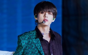 V BTS Bikin Gemas Bawa Oleh-Oleh Besar dan Lucu Ini dari Selandia Baru
