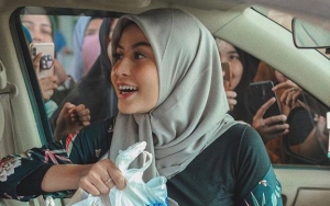 Awkarin Ternyata Sempat Diremehkan Saat Mendadak Pesan 3 Ribu Nasi Kotak Untuk Pendemo 