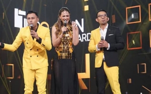 ITA 2019: Luna Maya 'Istri RM BTS' Melet Alay Salami NCT 127, Indra Herlambang Sopan Bungkuk Dipuji