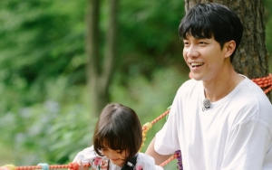 Lee Seung Gi Dijuluki Guru yang Baik Gara-Gara Ajari Seorang Anak Lakukan Ini di 'Little Forest'