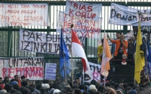 Klarifikasi Polisi Soal Pendemo Dikeroyok Anggota Brimob: Mereka Bukan Mahasiswa