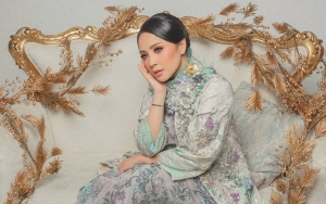 Nagita Slavina Tenteng Tas Kulit Buaya, Netter Sibuk Hitung Angka Nol Saat Tahu Harganya