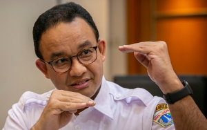 Anies Santai Tanggapi Aksi Pendemo yang Rusak Fasum: Kita Siapkan Perbaikan