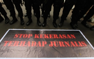 Banyak Wartawan Alami Kekerasan Saat Demo Mahasiswa, Dewan Pers Didesak Aktifkan Pedoman Khusus