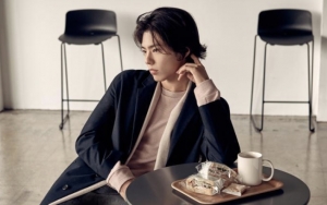 Foto-Foto Park Bo Gum untuk Iklan Busana Cuma Kelihatan Keren karena Wajahnya Ganteng?