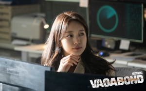 Suzy Posting Ekspresi Serius di 'Vagabond', Malah Ditanya Soal Resep