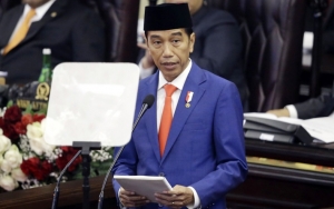 Mensesneg Siapkan Draf, Jokowi Bakal Terbitkan Perppu untuk KPK?